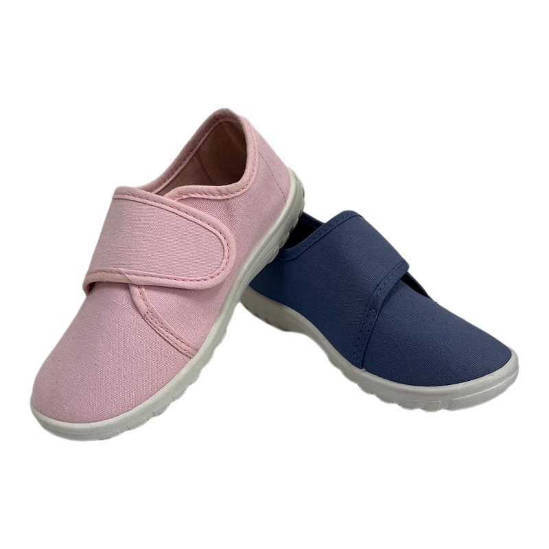 캔버스 신발에 유아 슬립