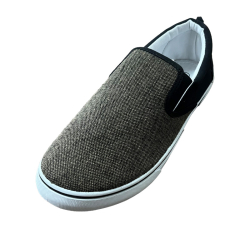 Чоловіче парусинове взуття коричневого кольору