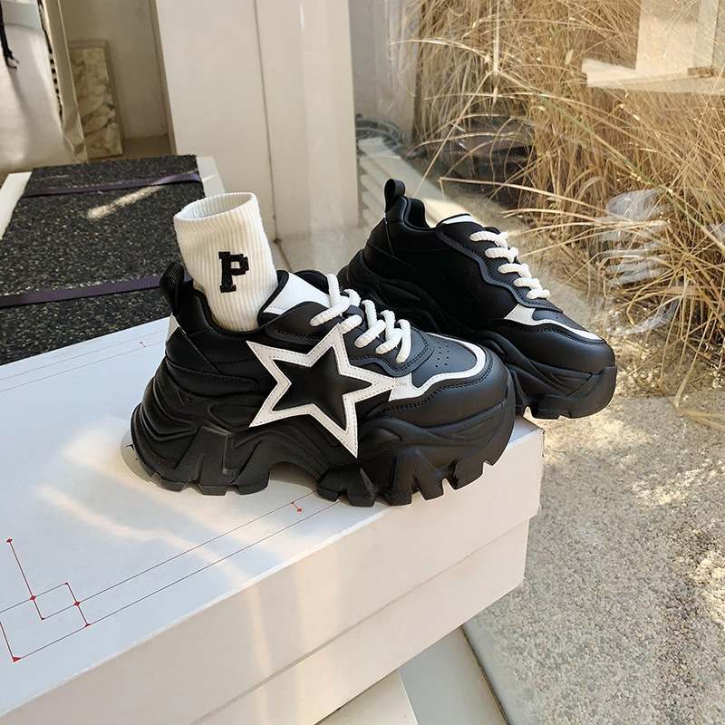 厚底婦人靴マフィン底高めの薄型スポーツ快適カジュアルシューズ