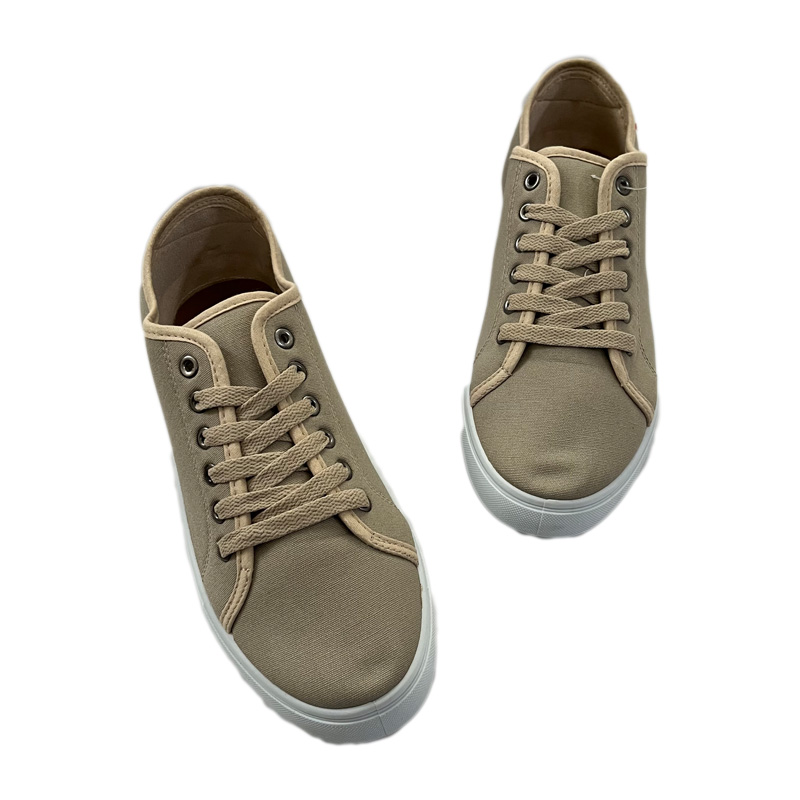 ブラウン キャンバス シューズ