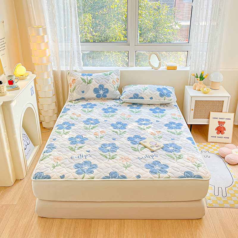 ブルーベッドニットウェア.jpg ブルーベッドニットウェア.jpg