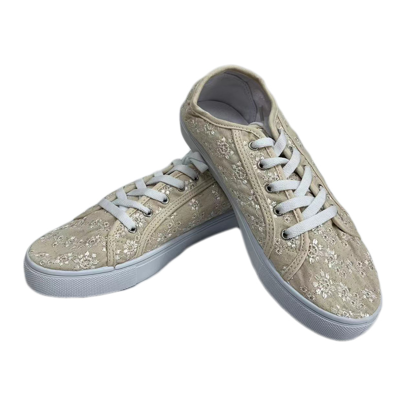 Giày bóng rổ thêu nữ.jpg Women's Embroidered Basketball Shoes.jpg