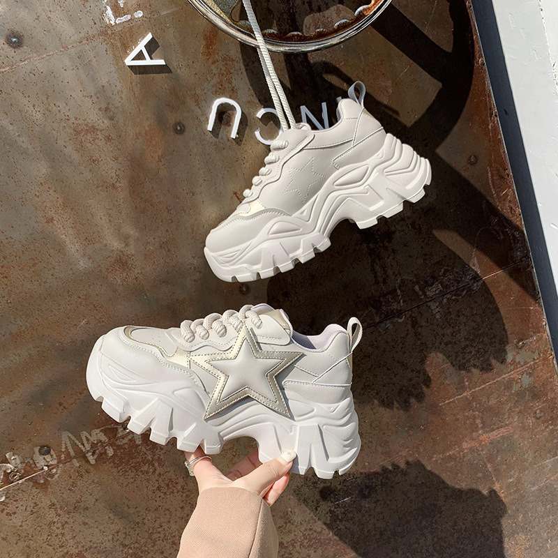 厚底婦人靴マフィン底高めの薄型スポーツ快適カジュアルシューズ